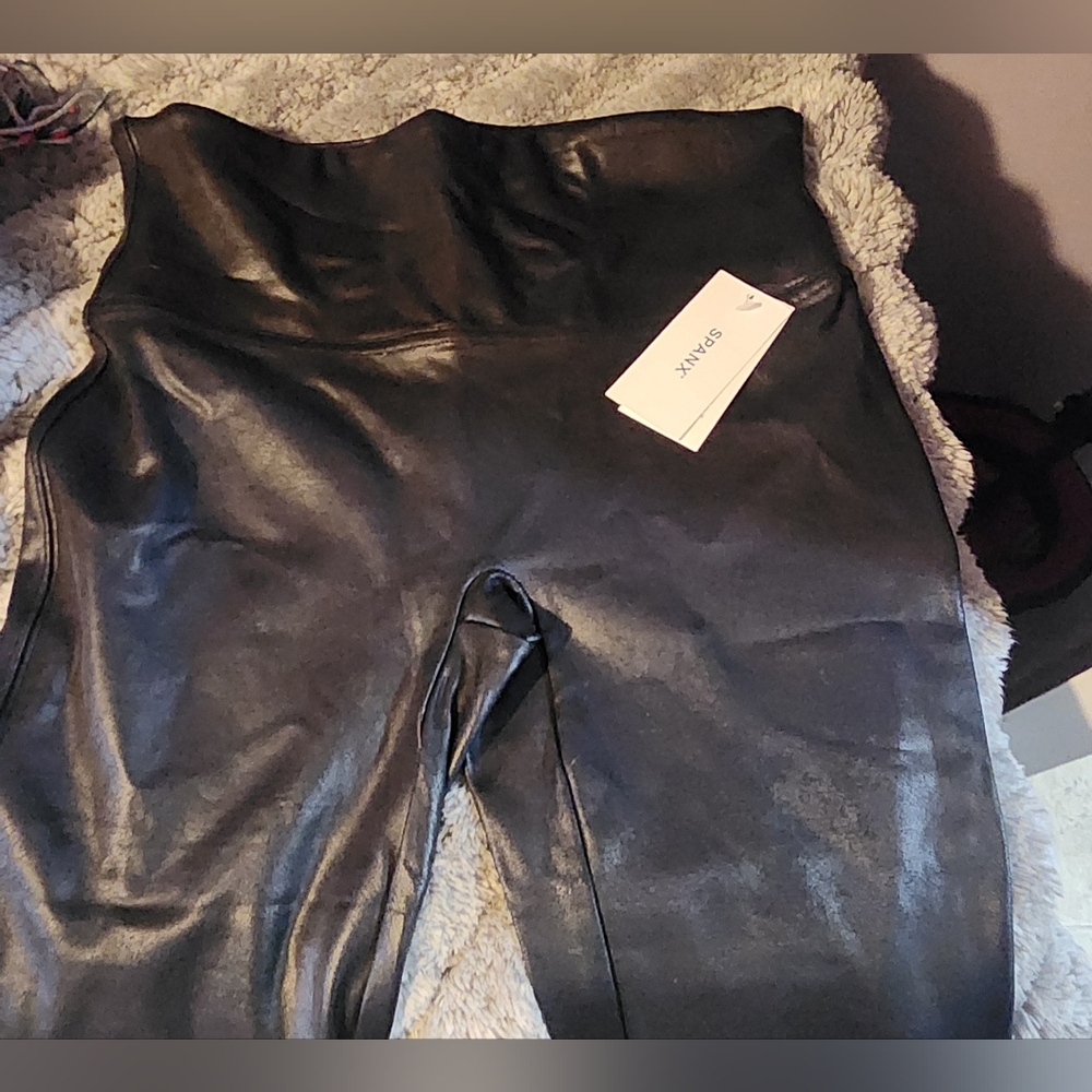 Spanx leggings NWT, size M